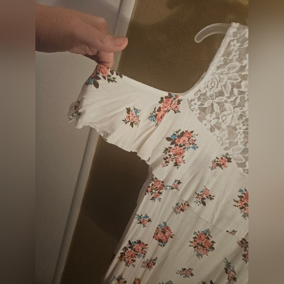 Joe Boxer Floral Off the Shoulder Ruffled White Lace Top XL - Picture 6 of 9